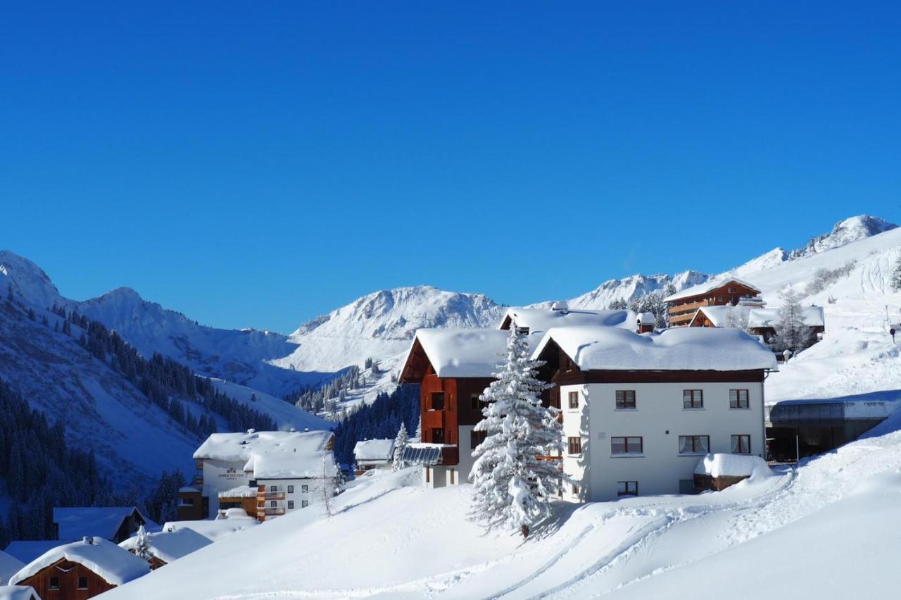 Haus Furka Hotel Damuels Exterior photo