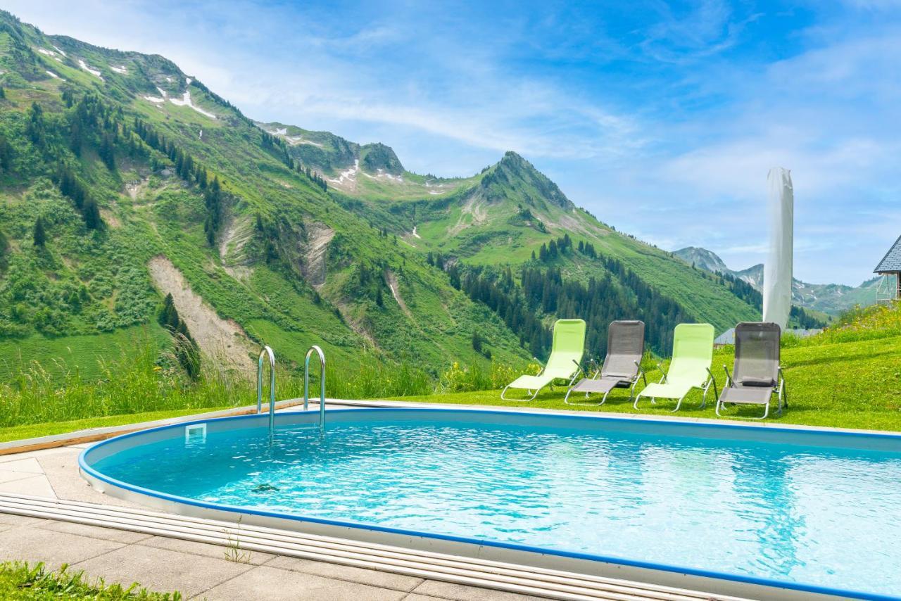 Haus Furka Hotel Damuels Exterior photo
